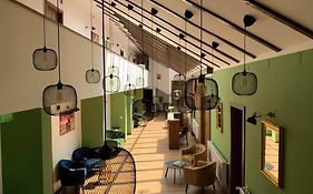 Escala Rooms